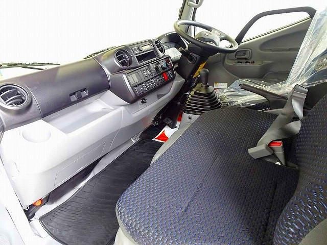 HINO DUTRO 2024 Image 31