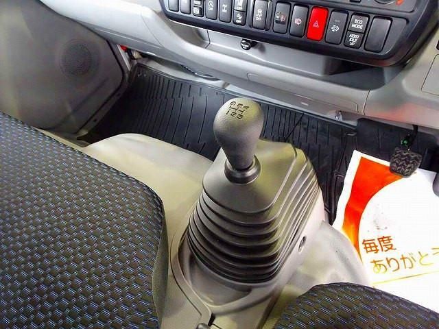 HINO DUTRO 2024 Image 31