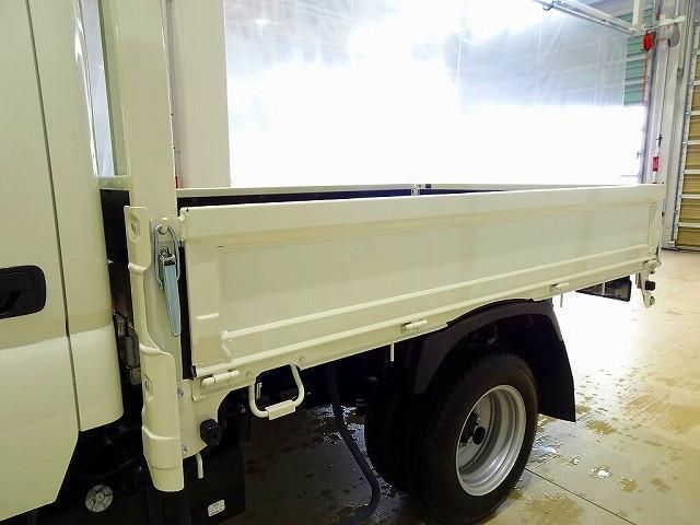 HINO DUTRO 2024 Image 31