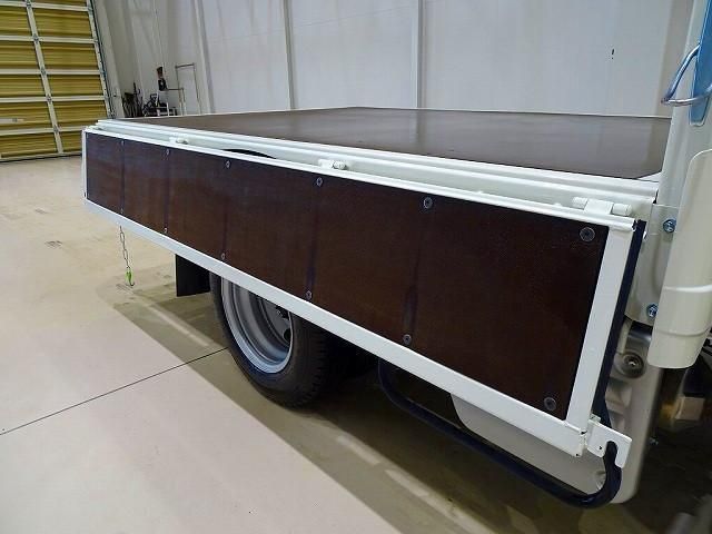 HINO DUTRO 2024 Image 31