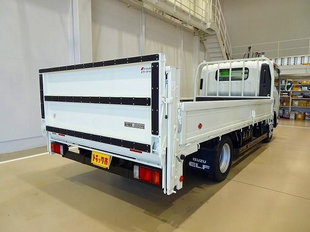 ISUZU ELF 2018 Image 31