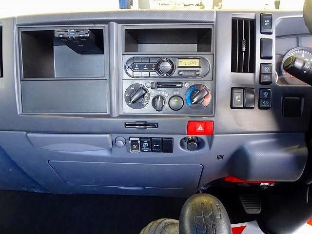 ISUZU ELF 2018 Image 31