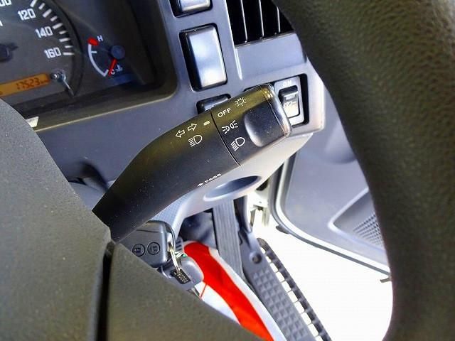 ISUZU ELF 2018 Image 31