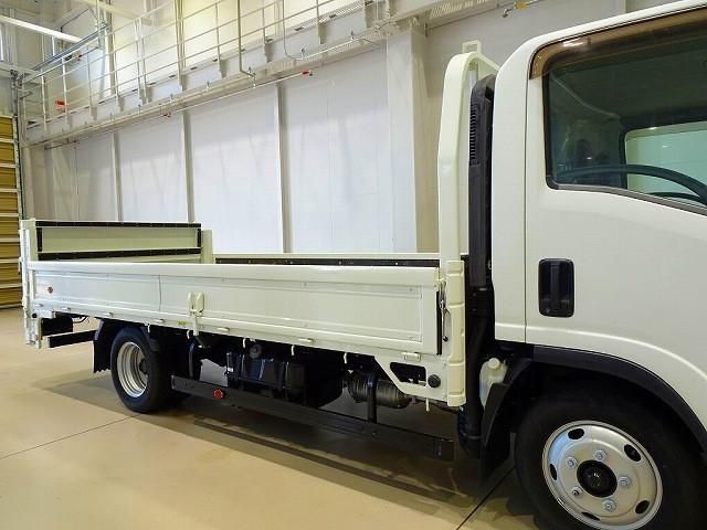 ISUZU ELF 2018 Image 31