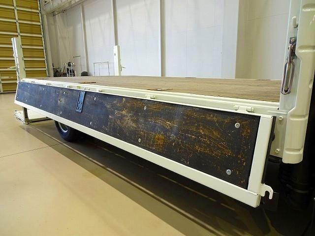 ISUZU ELF 2018 Image 31