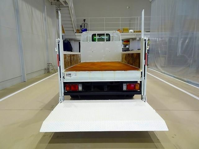 ISUZU ELF 2019 Image 31