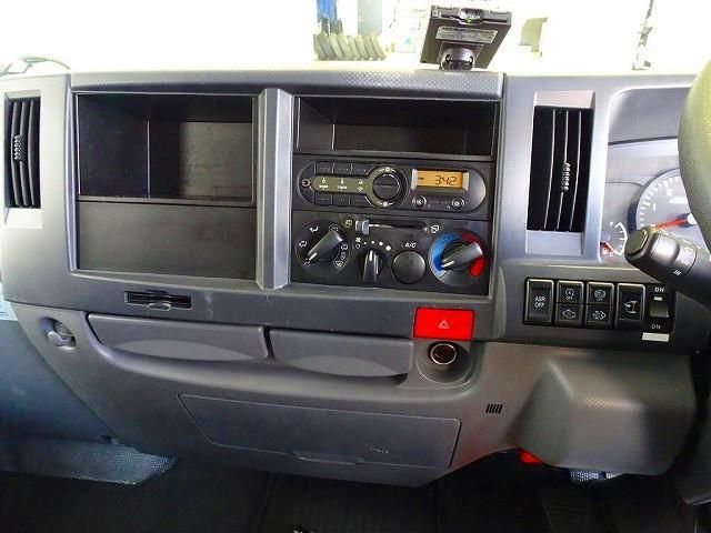 ISUZU ELF 2016 Image 31