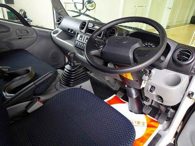 HINO DUTRO 2024 Image 31