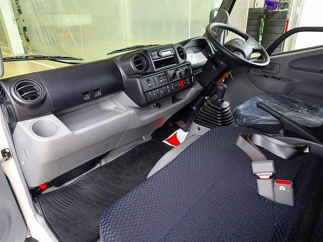 HINO DUTRO 2024 Image 31