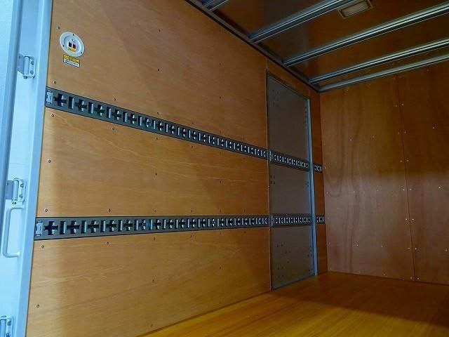 HINO DUTRO 2024 Image 31