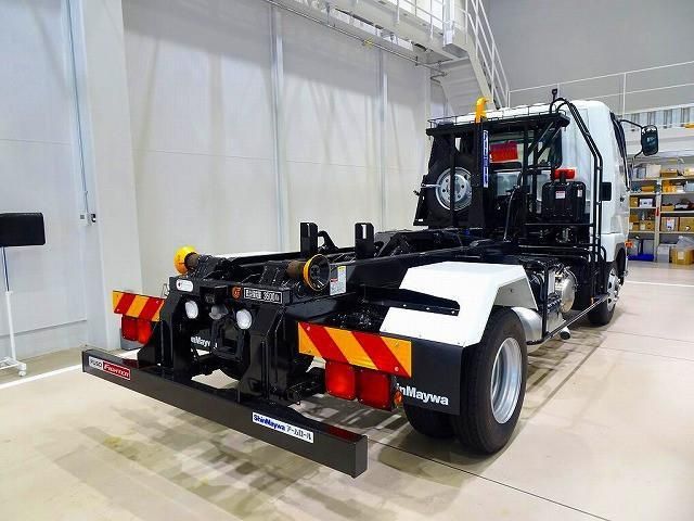 MITSUBISHI FUSOU FIGHTER 2025 Image 31