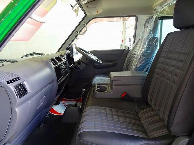 MAZDA BONGO VAN 4WD 2019 Image 31