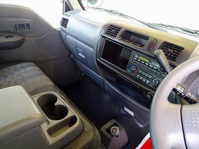 MAZDA BONGO VAN 4WD 2019 Image 31
