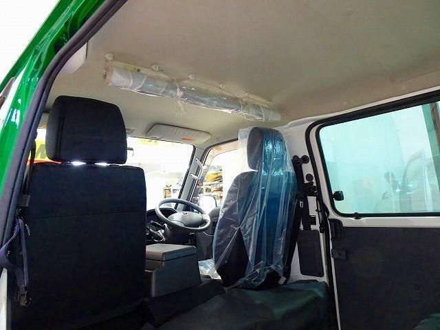MAZDA BONGO VAN 4WD 2019 Image 31