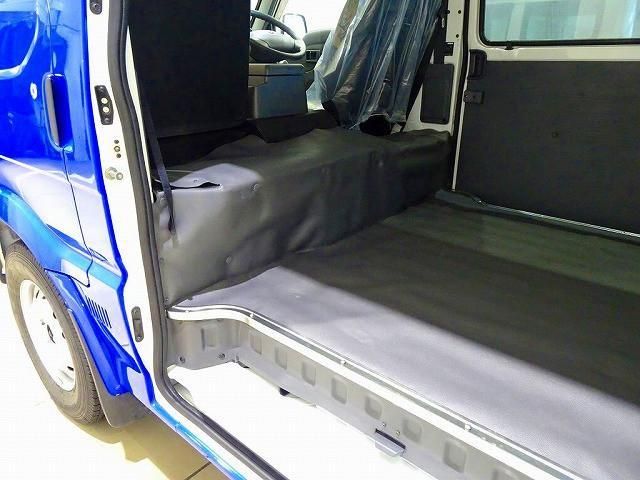 MAZDA BONGO VAN 4WD 2020 Image 31
