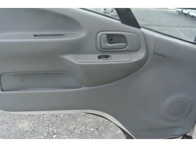 TOYOTA DYNA 2012 Image 31