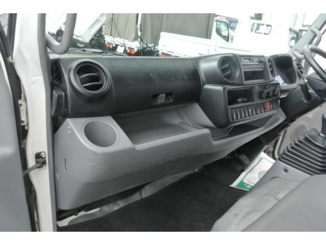 TOYOTA DYNA 2012 Image 31