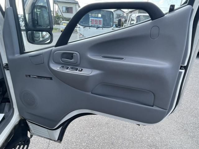 TOYOTA DYNA 2014 Image 31