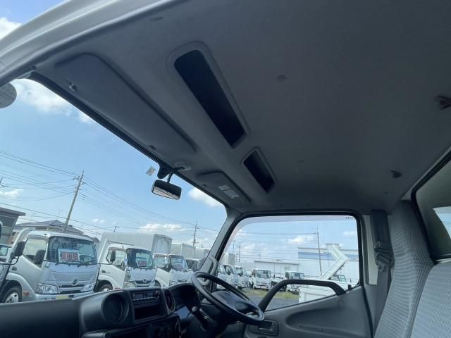 TOYOTA DYNA 2014 Image 31