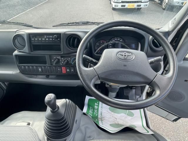 TOYOTA DYNA 2014 Image 31