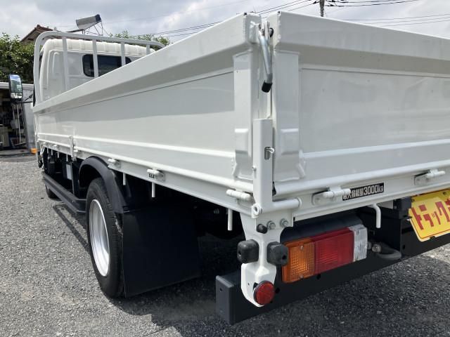 HINO DUTRO 2021 Image 31