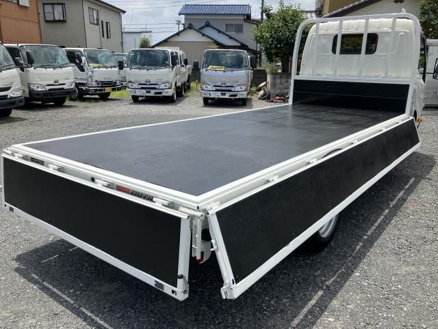 HINO DUTRO 2021 Image 31