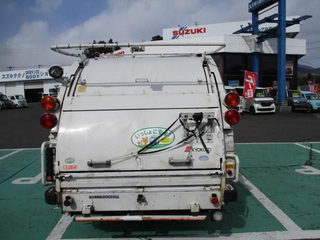 ISUZU ELF 2010 Image 31