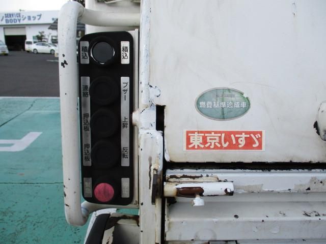 ISUZU ELF 2010 Image 31