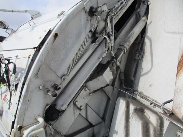 ISUZU ELF 2010 Image 31