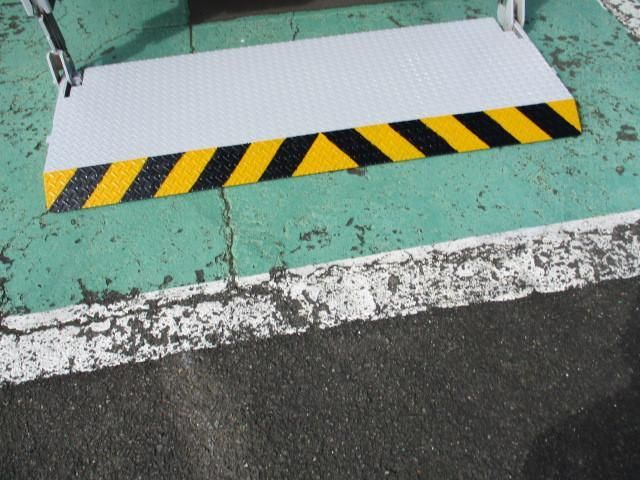 ISUZU ELF 2012 Image 31