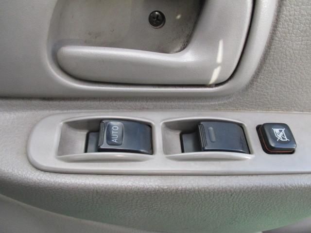 HINO DUTRO 2005 Image 31