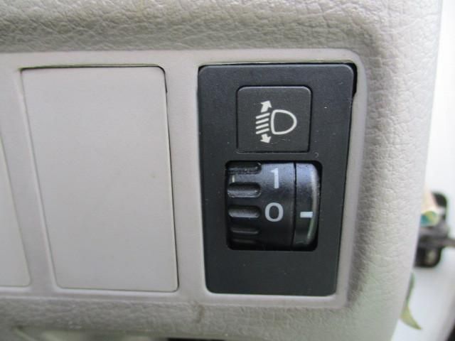 HINO DUTRO 2005 Image 31