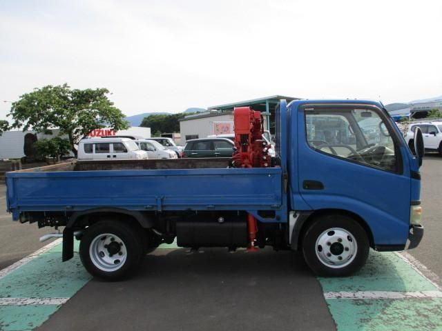 HINO DUTRO 2003 Image 31