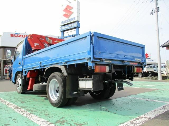 HINO DUTRO 2003 Image 31