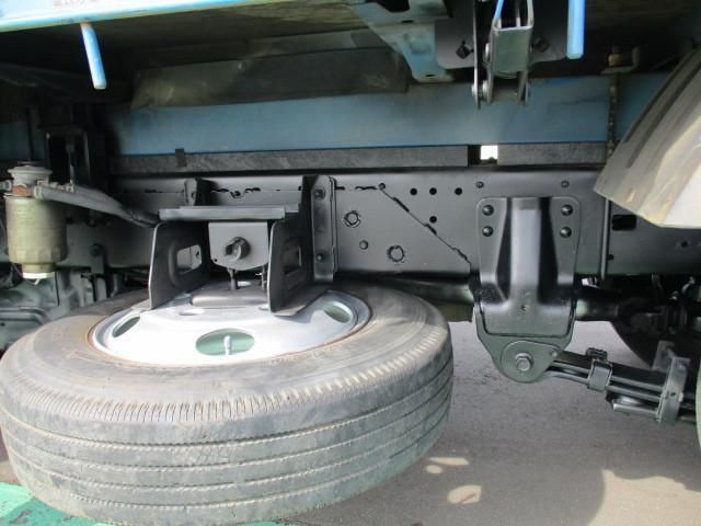 HINO DUTRO 2003 Image 31