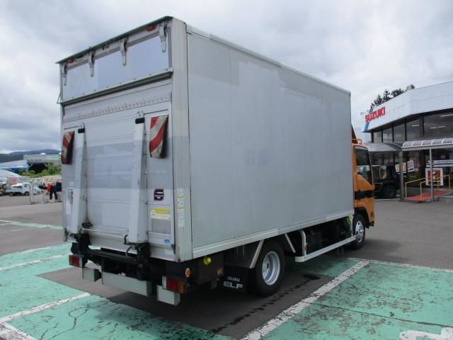 ISUZU ELF 2007 Image 31