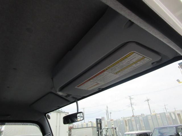 MITSUBISHI CANTER 2023 Image 31