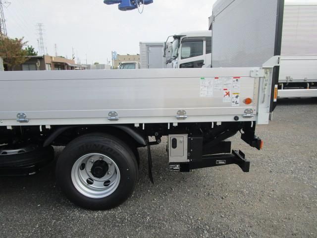 MITSUBISHI CANTER 2023 Image 31