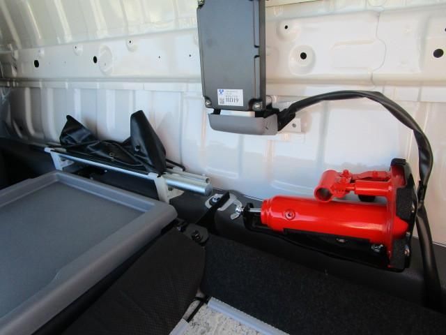 HINO DUTRO 2023 Image 31