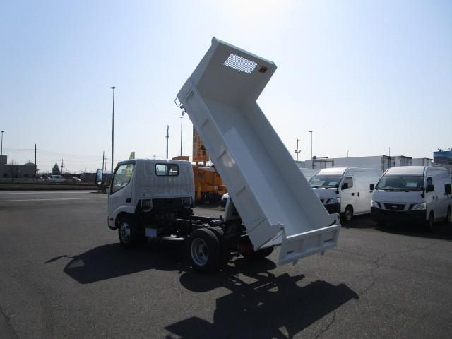 HINO DUTRO 2023 Image 31