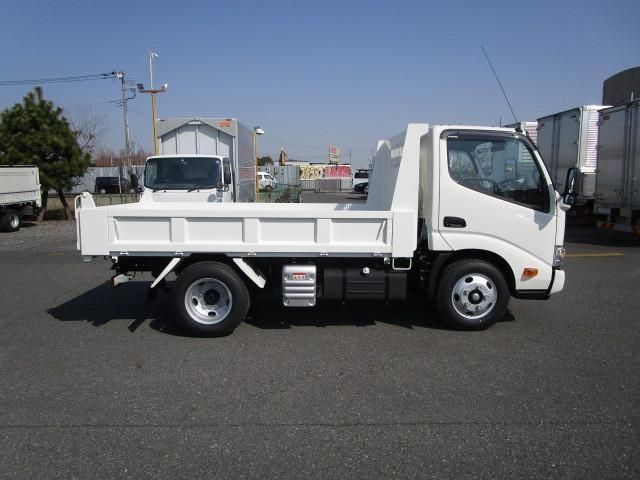 HINO DUTRO 2023 Image 31