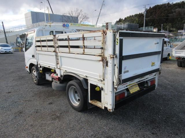 HINO DUTRO 2016 Image 31