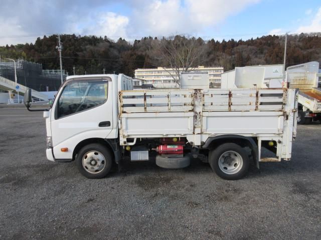 HINO DUTRO 2016 Image 31