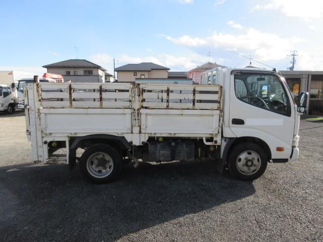 HINO DUTRO 2016 Image 31