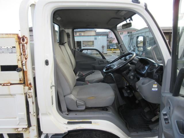 HINO DUTRO 2016 Image 31