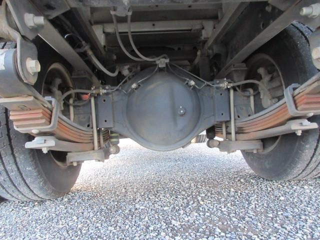 HINO DUTRO 2016 Image 31