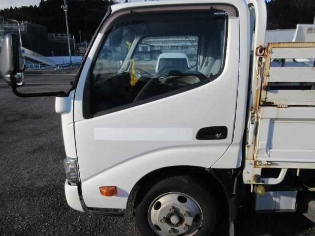 HINO DUTRO 2016 Image 31