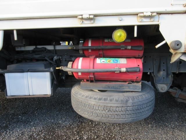 HINO DUTRO 2016 Image 31