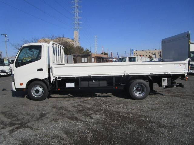 HINO DUTRO 2024 Image 31