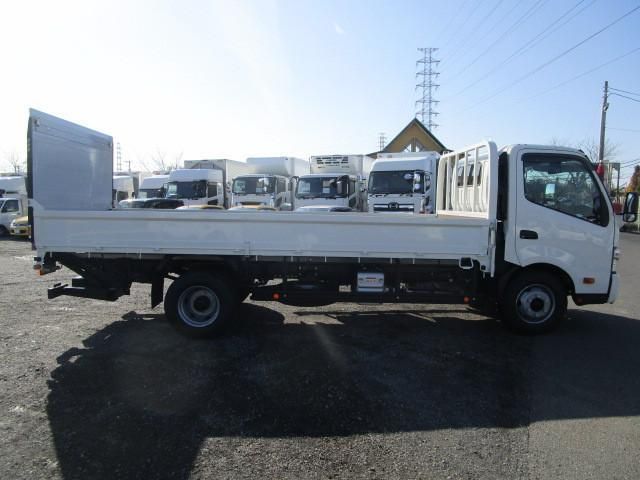 HINO DUTRO 2024 Image 31